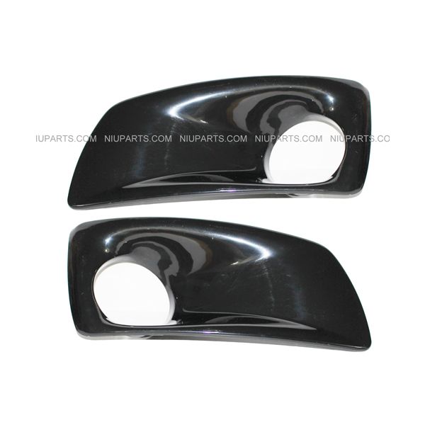 Kenworth T660 Bumper Auxiliary Light Bezel Black Pair